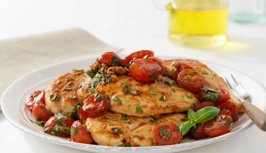 Chicken-with-Balsamic-Glorys-Tomato-Sauce